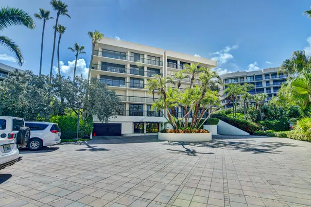Emeraude Palm Beach Unit 304 photo 39