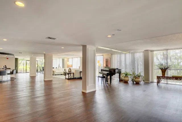 Emeraude Palm Beach Unit 304 photo 52