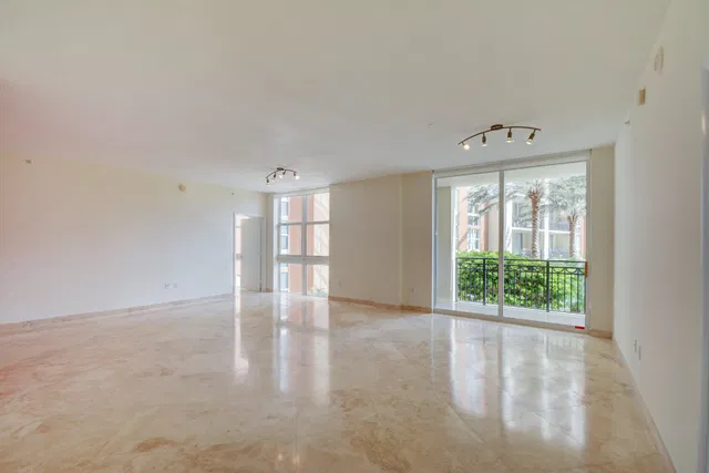 CityPlace South Tower Unit 1013 photo 6