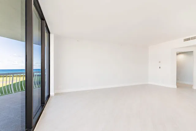 Sloan's Curve Palm Beach Unit 204n & C4e photo 14