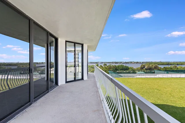 Sloan's Curve Palm Beach Unit 204n & C4e photo 19