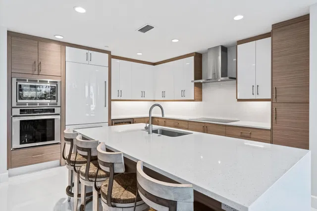 Azure Palm Beach Gardens Unit 301 photo 9