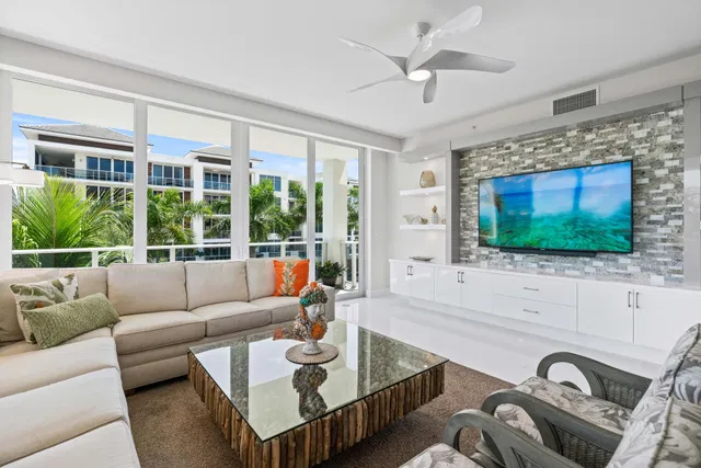 Azure Palm Beach Gardens Unit 301 photo 15
