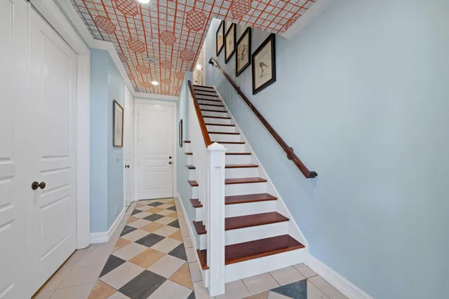 Magnolia Court Residence photo 2