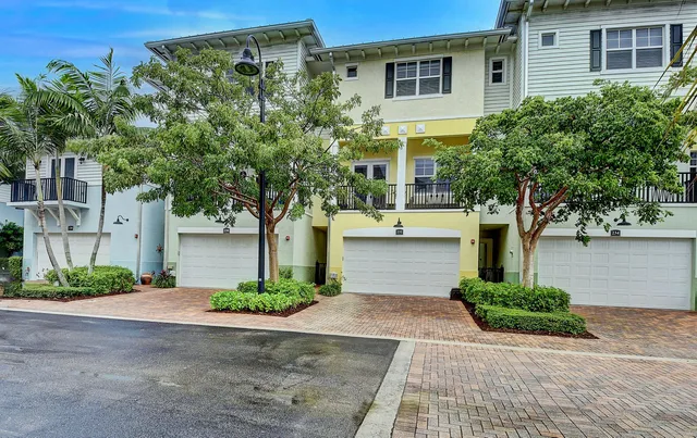 Latitude Delray Unit . photo 4