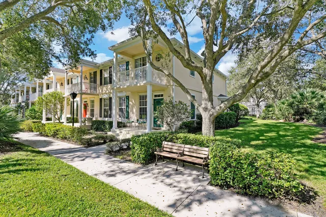 Charleston Court at Abacoa Residence photo 2
