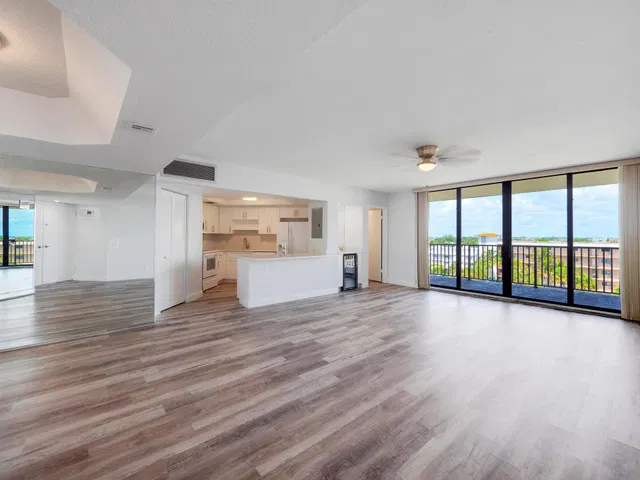 3610 S Ocean Boulevard #506