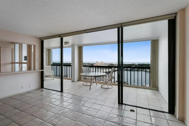 Waterview Towers Unit Ph-D4 photo 2
