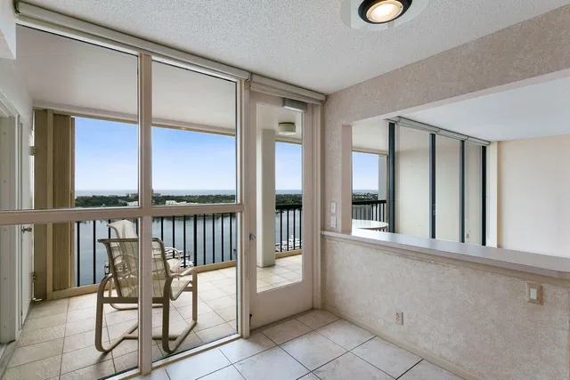 Waterview Towers Unit Ph-D4 photo 3