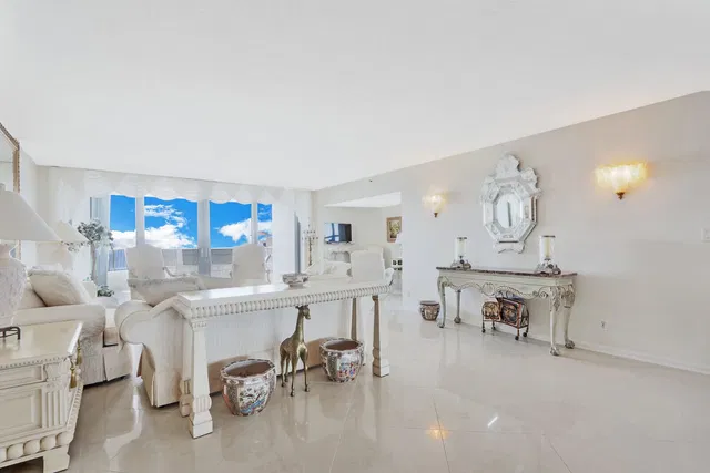 Corniche Singer Island Unit Ph4 photo 5