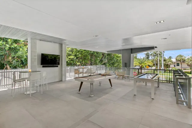 1625 Ocean Unit 3 photo 3