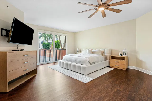 The Astor Unit 206 photo 14
