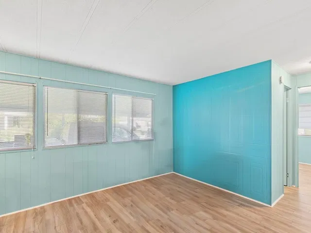 Residence photo 17