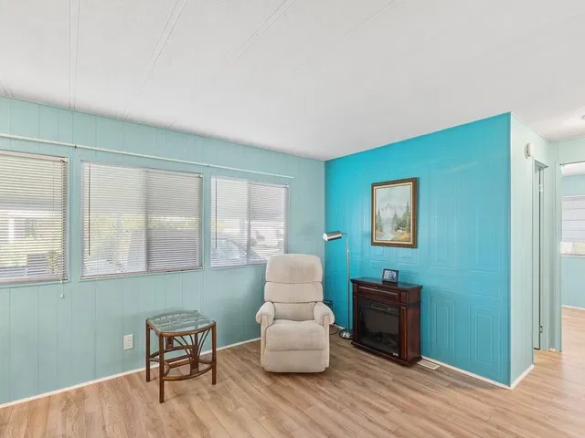 Residence photo 18