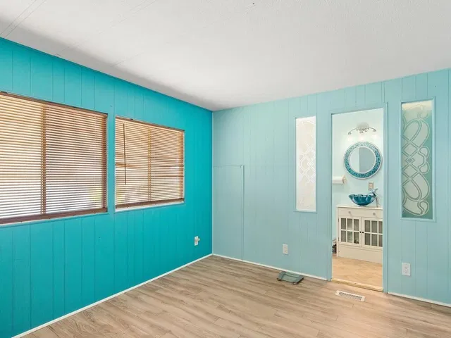 Residence photo 32