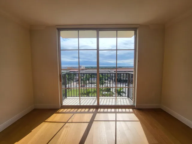 The Tower Condominium at Cityplace Unit 801 photo 7
