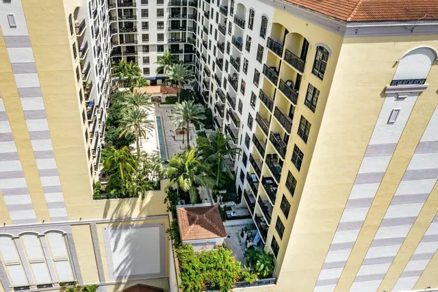 One City Plaza Unit 438 photo 32