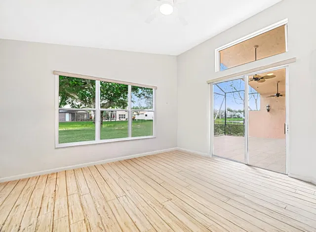 Residence photo 14