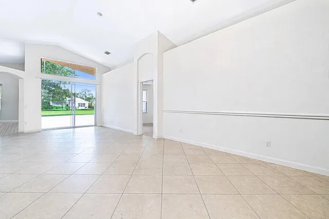 Residence photo 15