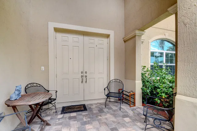 Residence photo 5