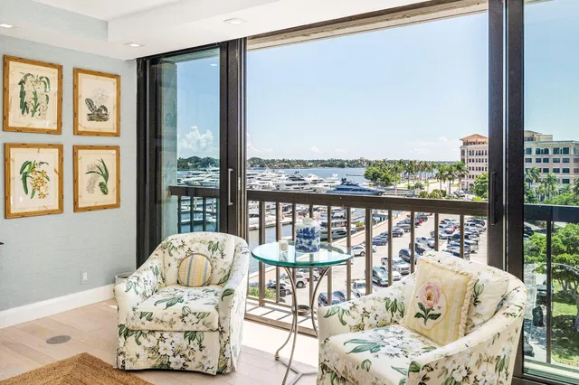 Waterview Towers Unit 706 photo 3