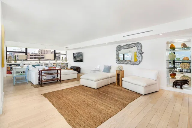 Waterview Towers Unit 706 photo 7