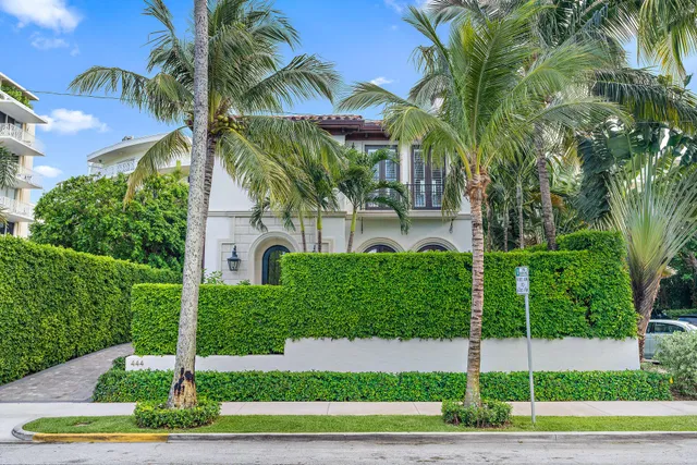444 Chilean Avenue