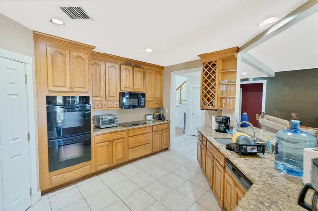  Residence photo 27