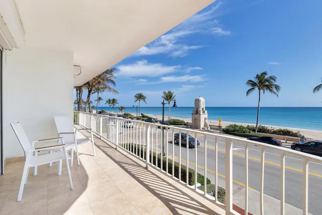 Winthrop House Condos Unit 309 photo 17