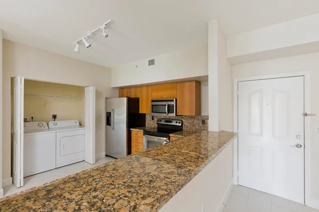 Pineapple Grove Village Condominiums Unit 1301 photo 3