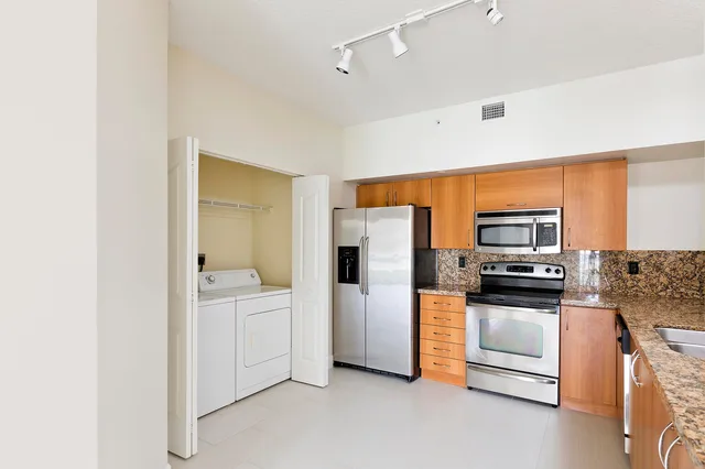Pineapple Grove Village Condominiums Unit 1301 photo 9