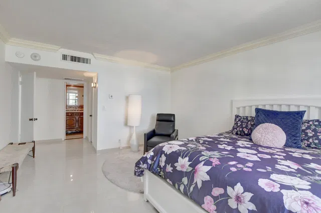 Boca Raton Unit 6n photo 19