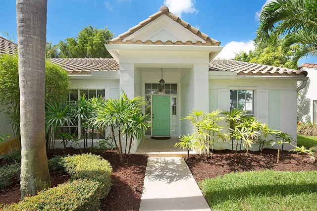 Residence photo 2