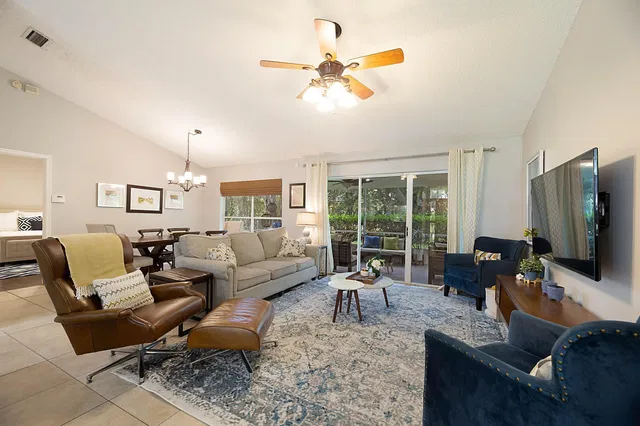 Residence photo 7