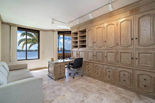 L'Ermitage Palm Beach Unit 205 photo 10