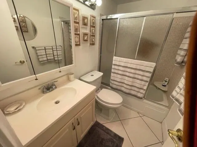 Unit 206 photo 9