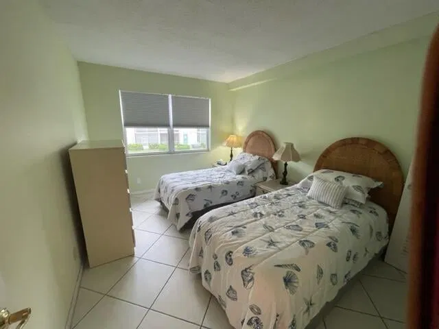 Unit 206 photo 18