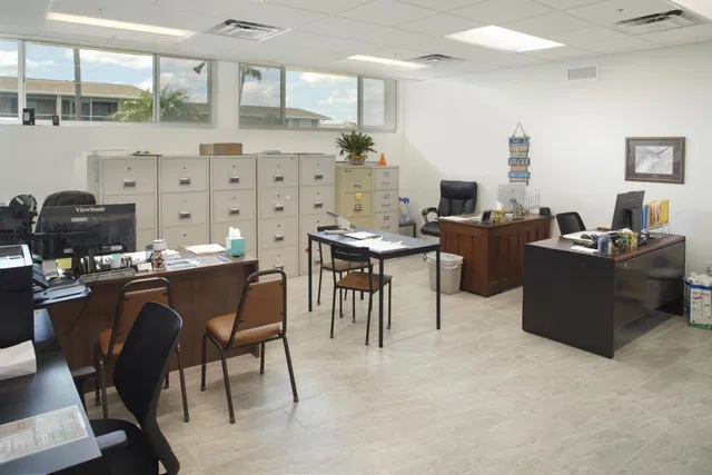 Unit 206 photo 32