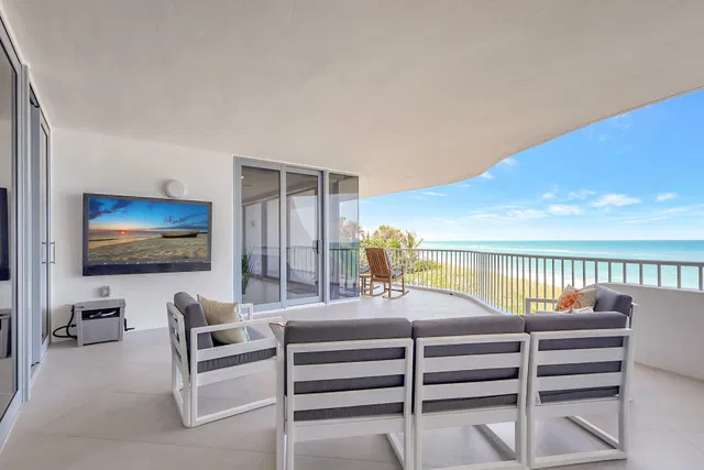 Sailfish Point Unit 216 photo 9