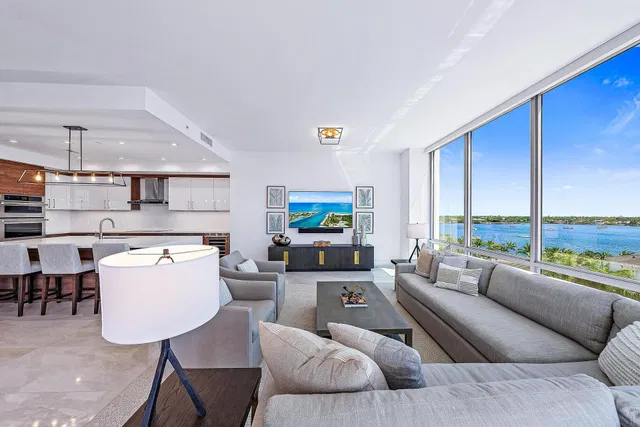 Water Club North Palm Beach Unit 702 photo 4
