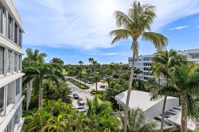 44 Cocoanut Row #508/509 A