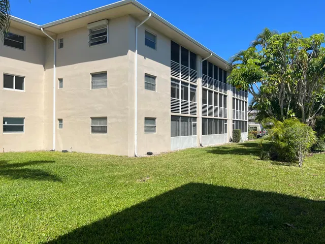 Unit 103 photo 36