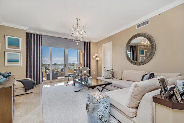 Esplanade Grande Unit 503 photo 4