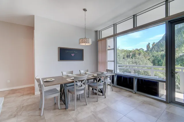 The Meridian Unit 204 photo 5