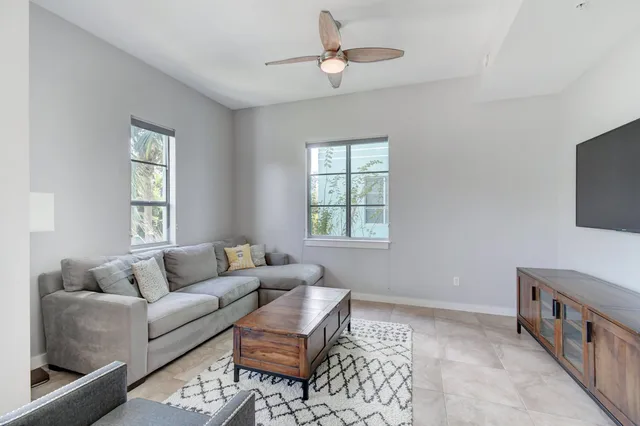 The Meridian Unit 204 photo 6
