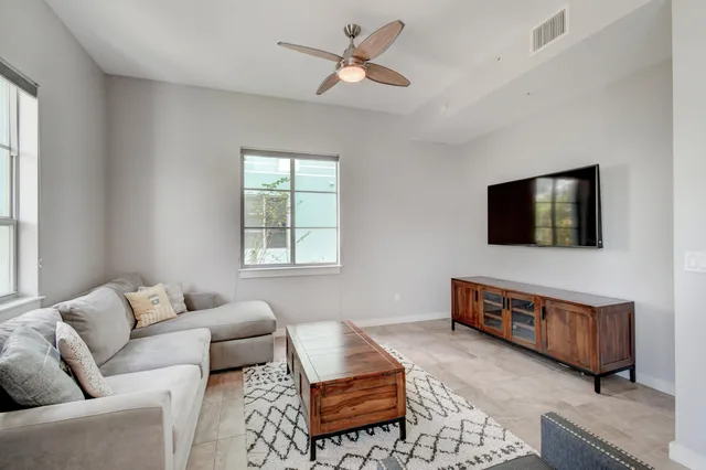 The Meridian Unit 204 photo 7