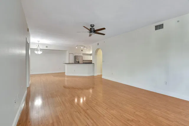 The Astor Unit 403 photo 9