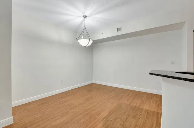 The Astor Unit 403 photo 11