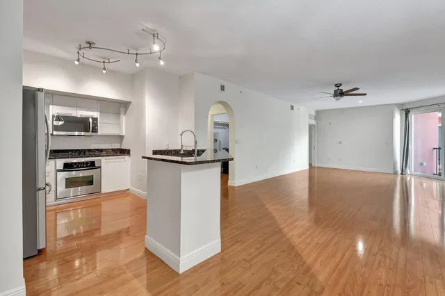 The Astor Unit 403 photo 13