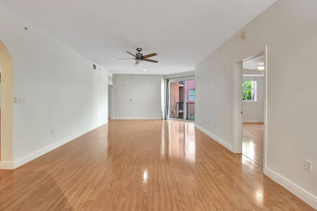 The Astor Unit 403 photo 14